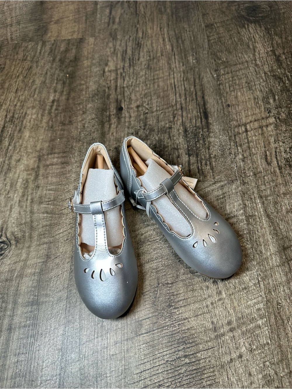 Girls Metallic Silver Mary Jane Dress Shoes